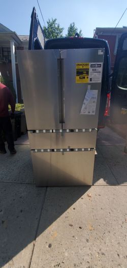 Bosch refrigerator 800 series brand new 4 doors counter depth