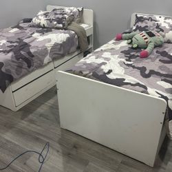 Two White Twin Beds 