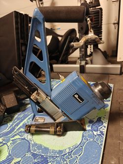 Hardwood flooring stapler