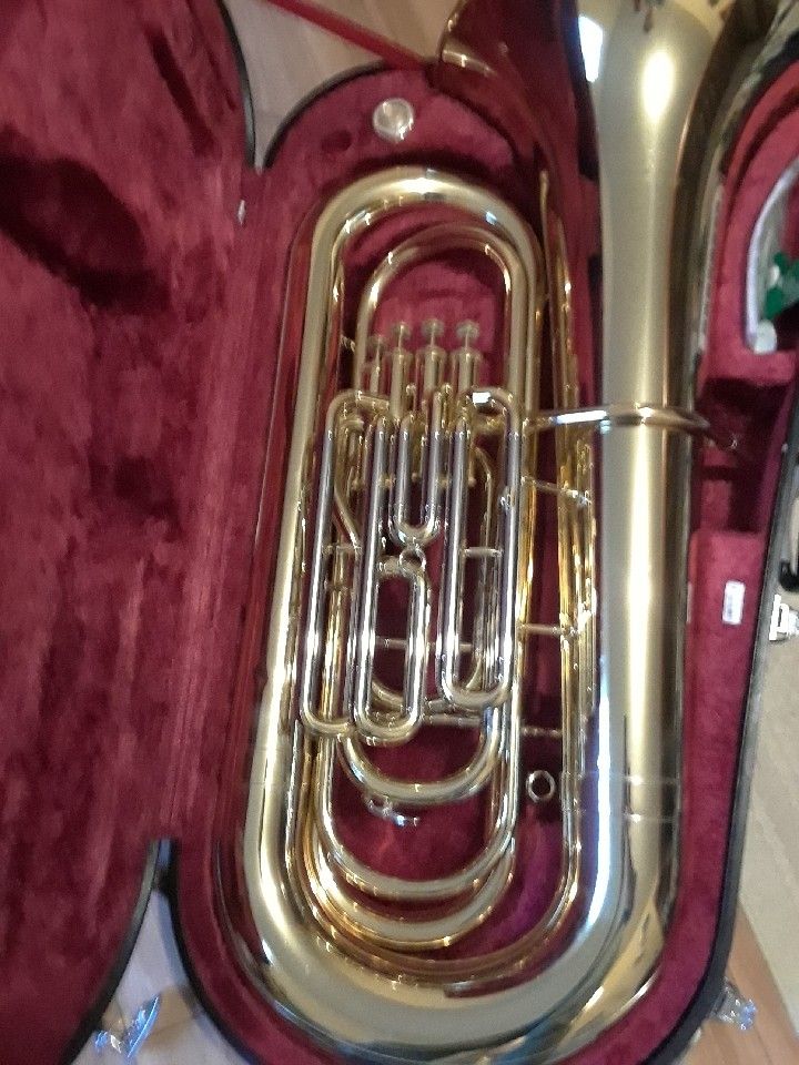 tuba