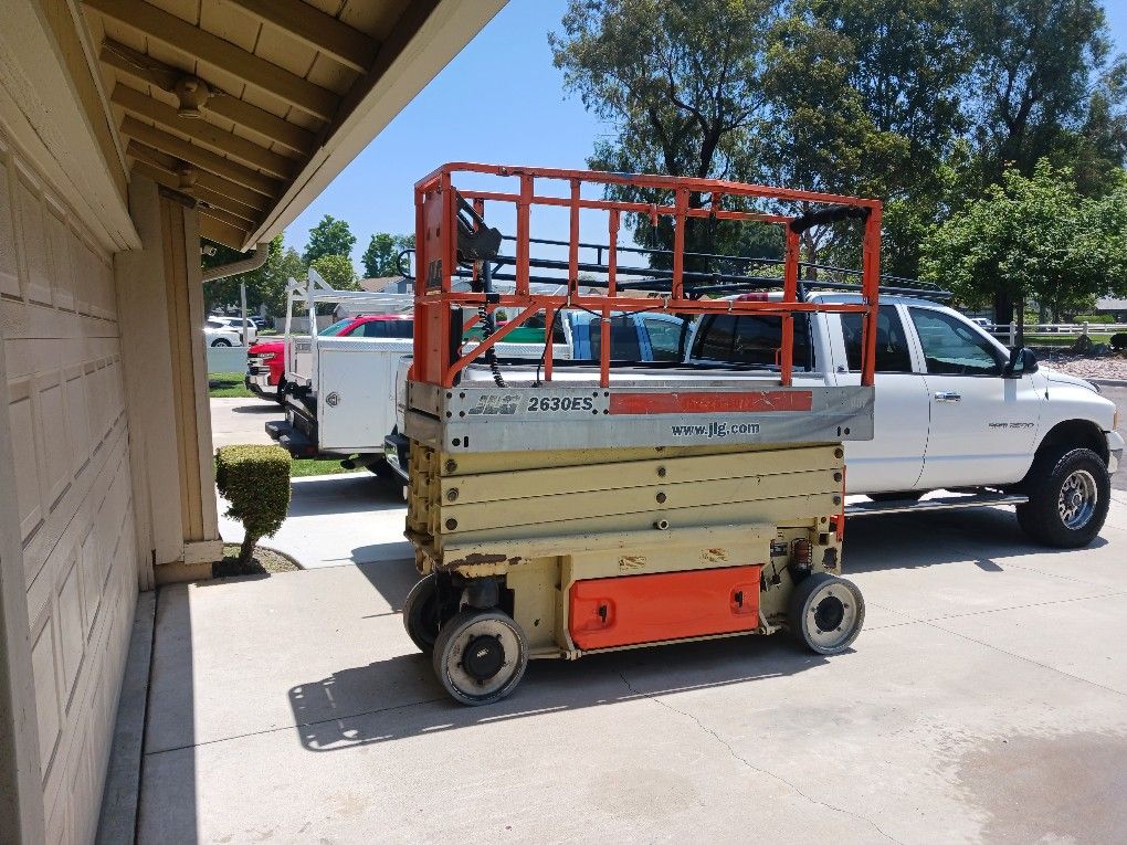 JLG 2630ES