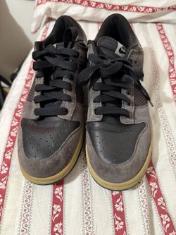 Nike Dunk Low Size 9.5