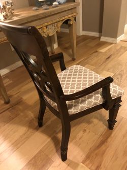 Arm chairs