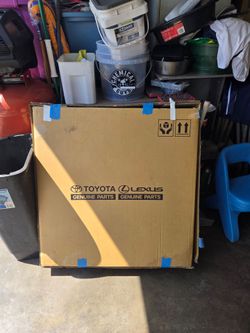 Toyota / Lexus Radiator (OEM) – FREE