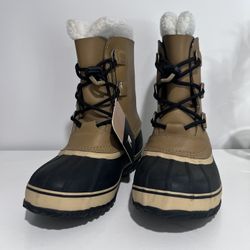 Sorel Women’s Waterproof Boot Size 6 (EUR38)