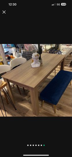 Gray Oakwood Modern Dining Table With Ottoman Bench
