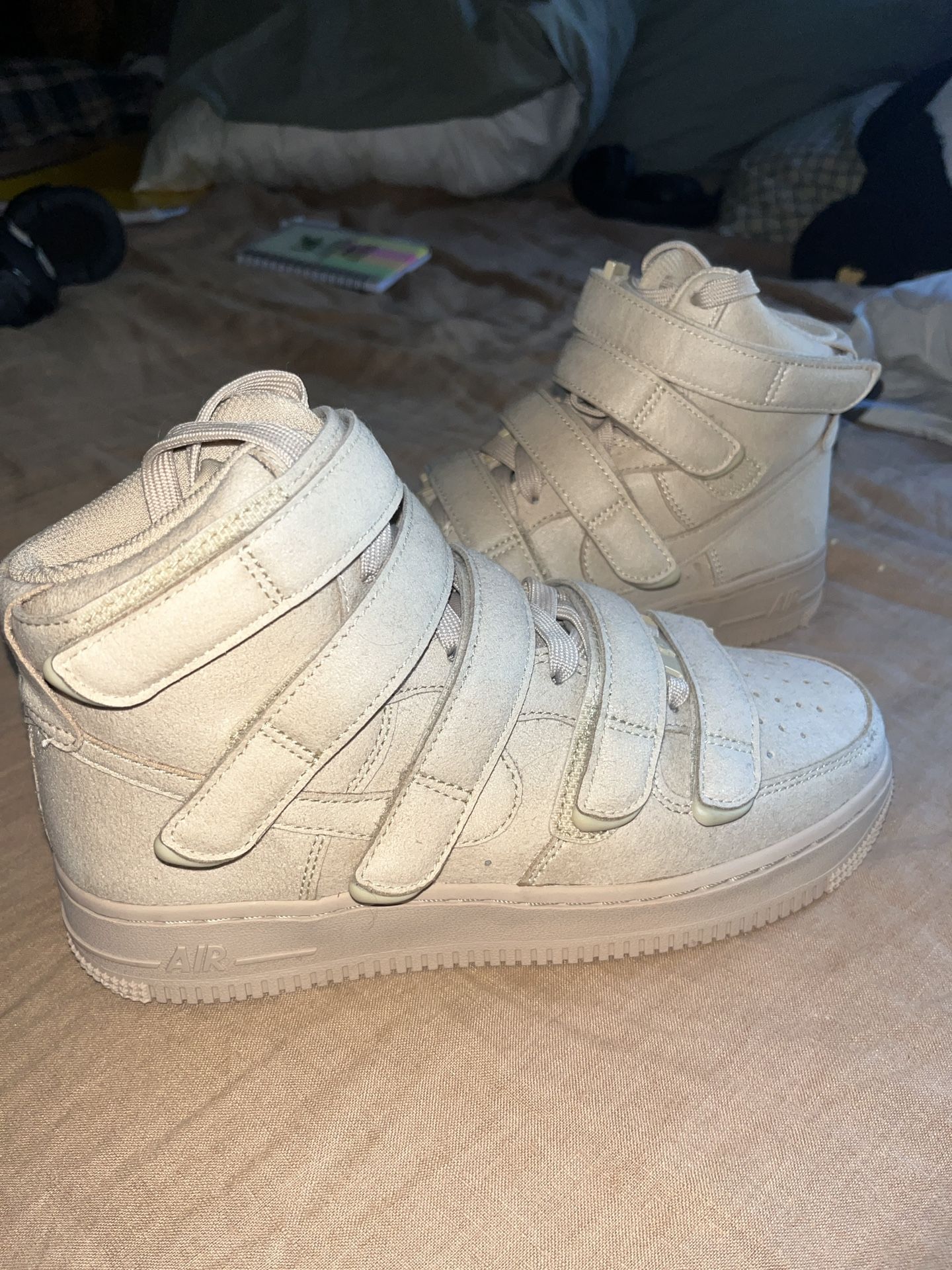 NIKE AIR FORCE 1 HIGH X BILLIE EILISH MUSHROOM SHOES
