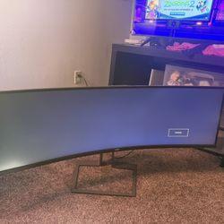 49in Philips Curved Monitor 