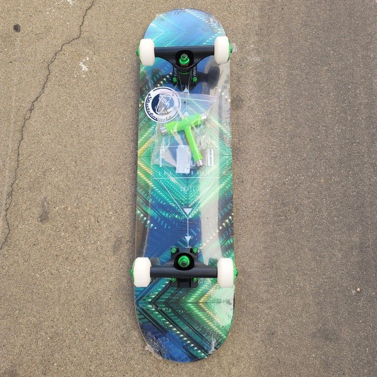 SKATEBOARDS SIZE 8.0