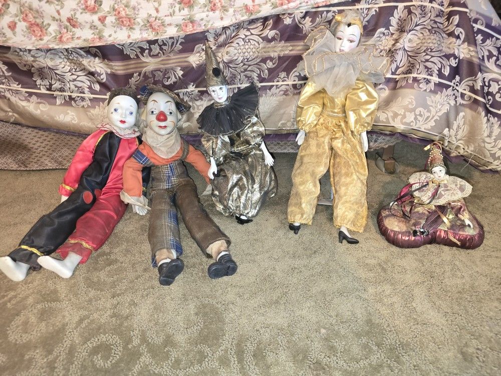 Ceramic And Porcelain Clowns With Stands.
