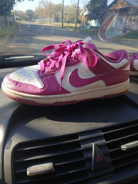 Nike Dunks Purple Size 