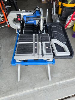Kobalt 15Amp 10 in folding wet tile saw with stand