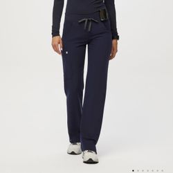 (Figs) Kade Cargo Scrub Pants Navy Blue XXS 