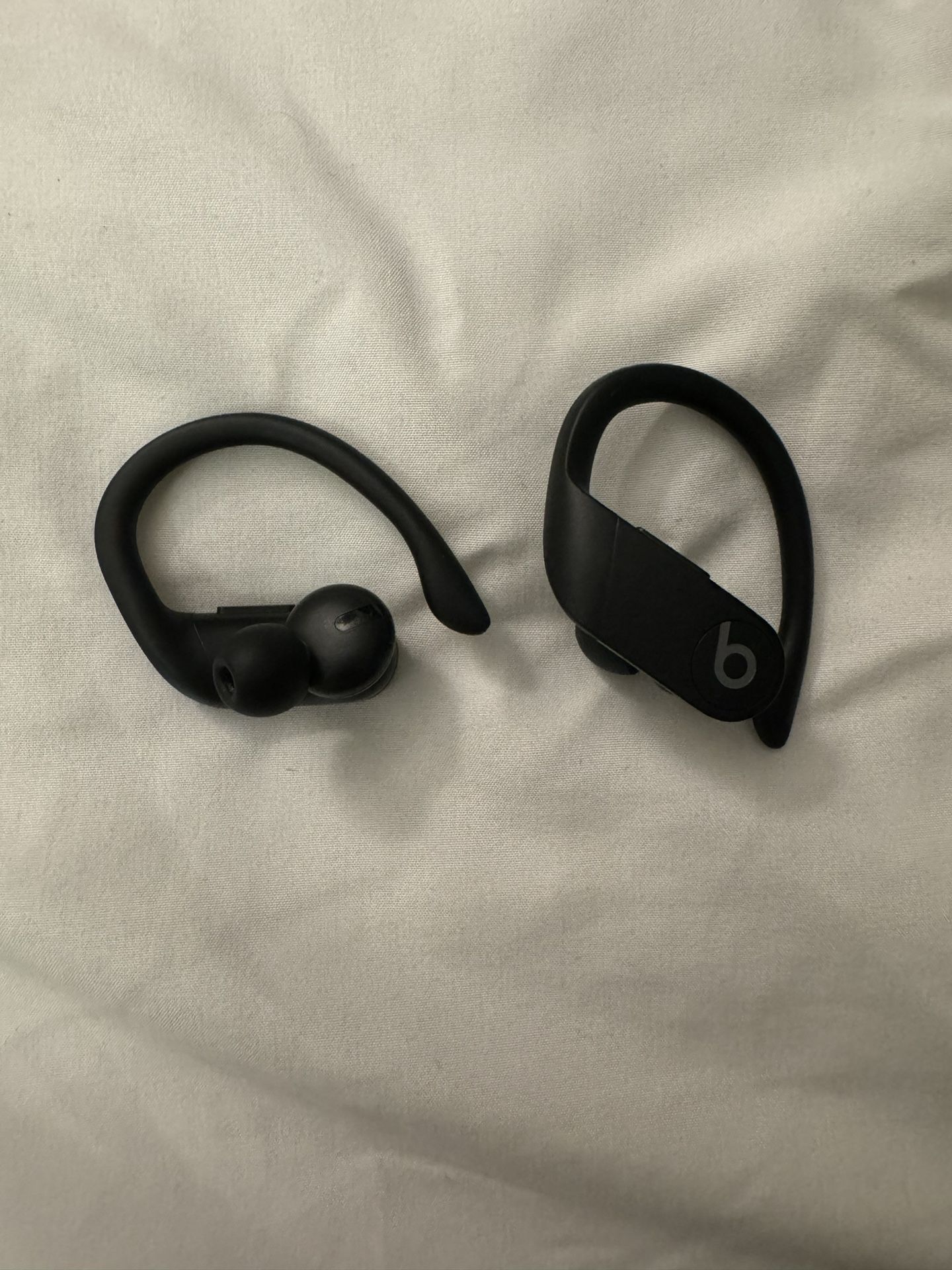 Powerbeats Pro - Auriculares inalámbricos con Bluetooth, color negro