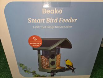 Beako™ Smart Bird Feeder with 4K Camera Solar Powered for Outdoors - UHD Live
