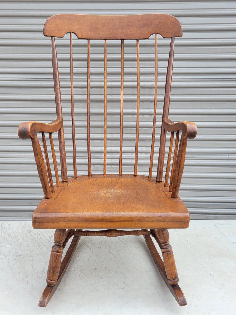 3FT Maple Wood Spindle Back Rocking Chair Accent Arm Seat