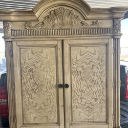 Great Wooden Modern Bedset