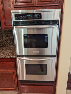 Frigidaire Electrolux Double Wall Oven