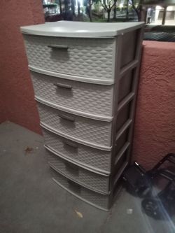 Sterilite 3-Drawer Shelves