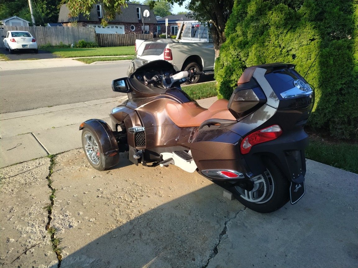 2012 can Am Spyder Rt Se5