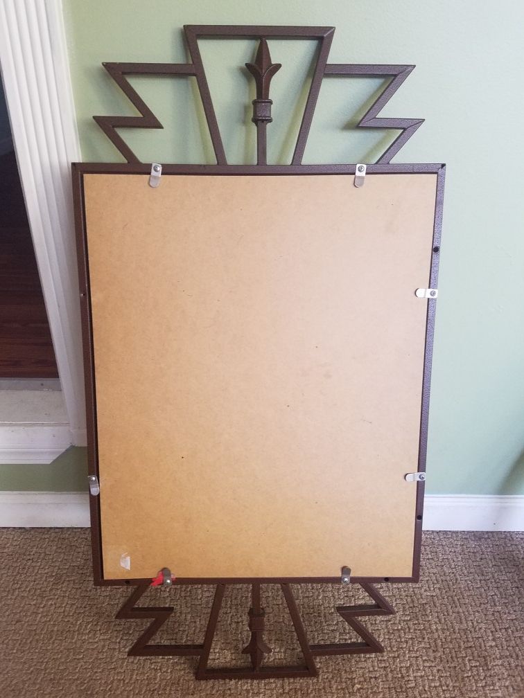 Unique mirror