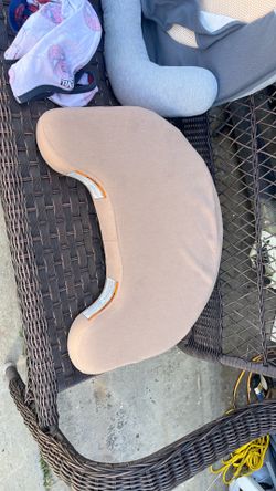 Feeding pillow