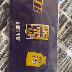 Lakers Pin