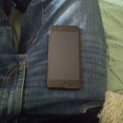iPhone 8 