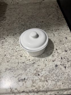 White Ceramic Sugar Bowl with Lid