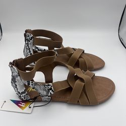 Women’s Size 8 Sandals from Amazon