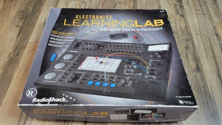 RADIOSHACK ELECTRONICS LEARNING LAB $45 OBO