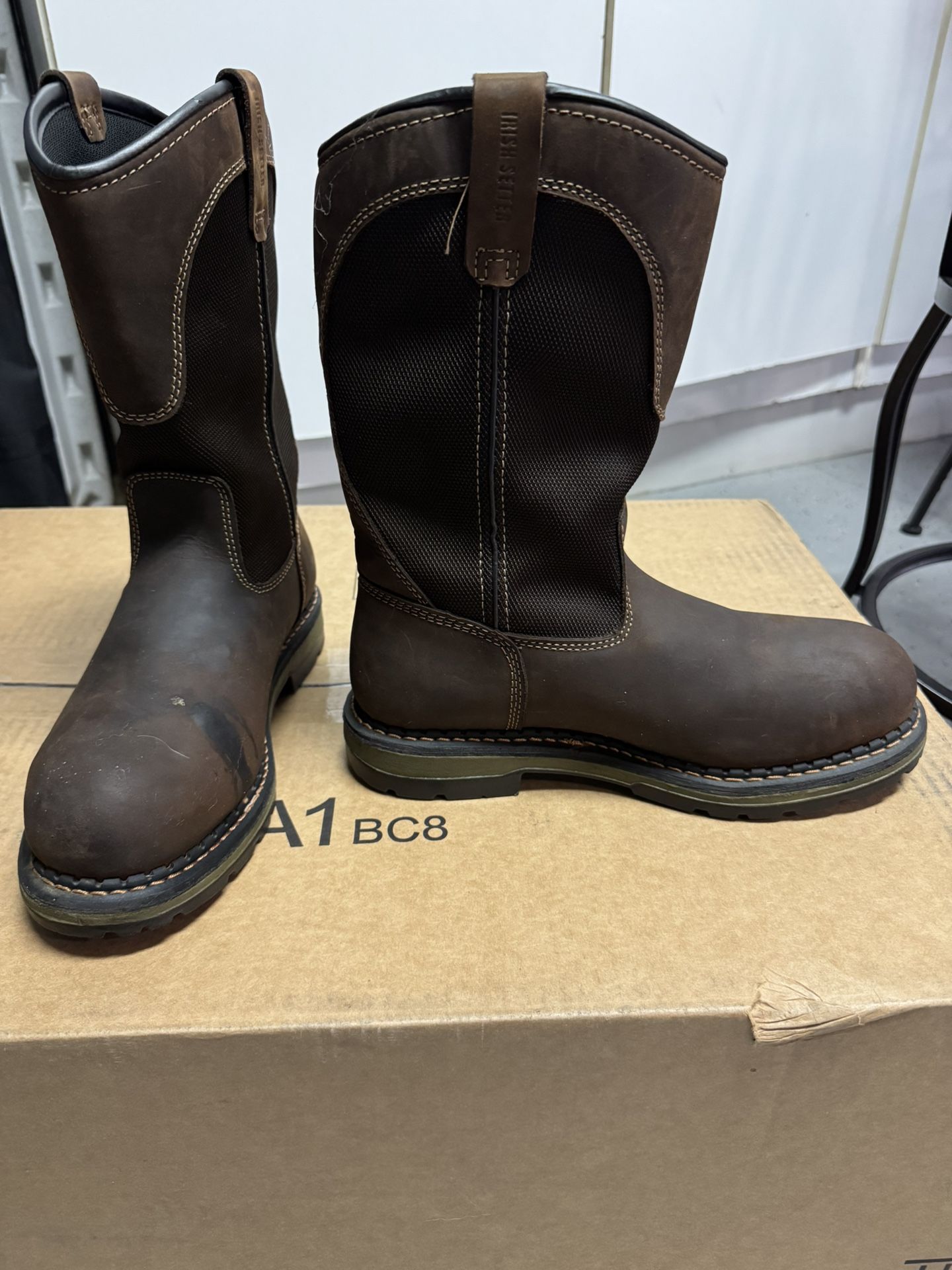 Men’s  Irish Setter Waterproof Boots 10.5 (USA)