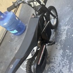 Razor mx125 motorcycle