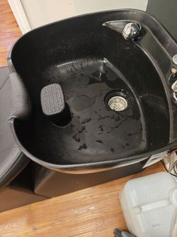 shampoo bowl