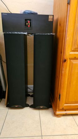 Klipsch front speakers x 2