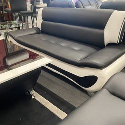 🌟BEUTIFUL  Sofa Black & White 👍FREE FINANCING AVAILABLE❗NO CREDIT CHECK❗  🚛 Same day delivery available 