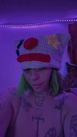 Clown hat