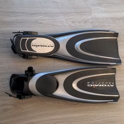 Atomic Aquatics Fins, Grey/Black, Small