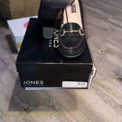 Size 7 1/2 medium Jones, New York