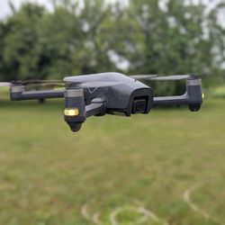 Holy Stone HS710 GPS Camera Drone. 2 Batteries, 4K, 5G, Under 249g.