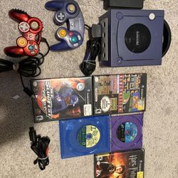 Nintendo Gamecube + 5 Games (hablo Espanol)