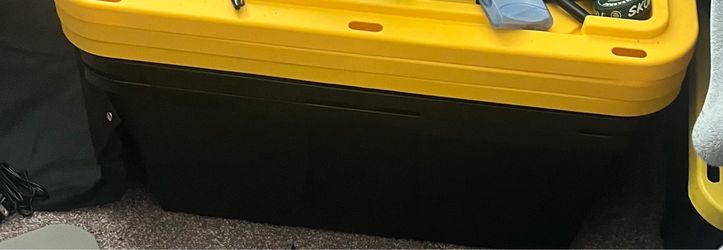 27 gallons black and yellow totes