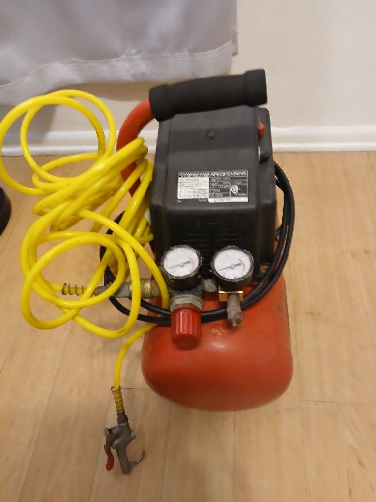 100 Maximum Psi 1/3 Hp 3 Gal