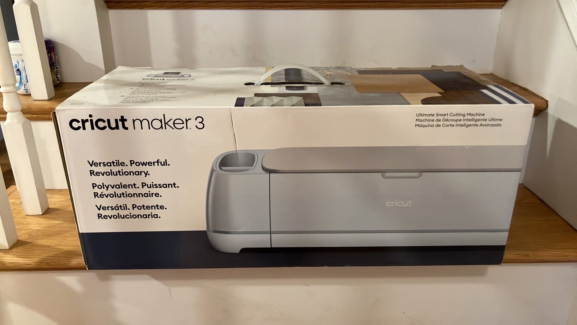 CRICUT MAKER 3 *NEW IN BOX UN USED*