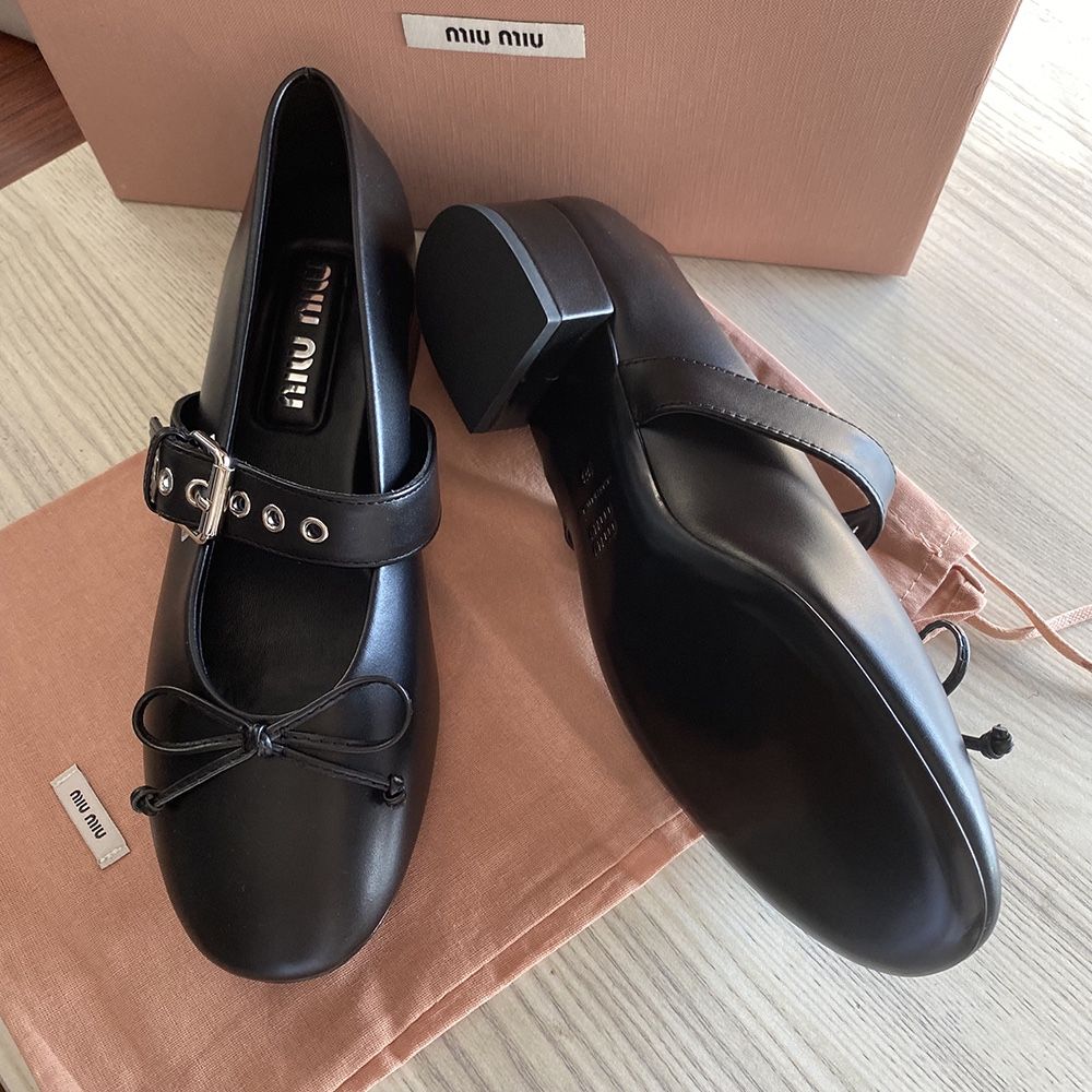 Miu Miu Black Leather Flat Buckle Loafers Size 39