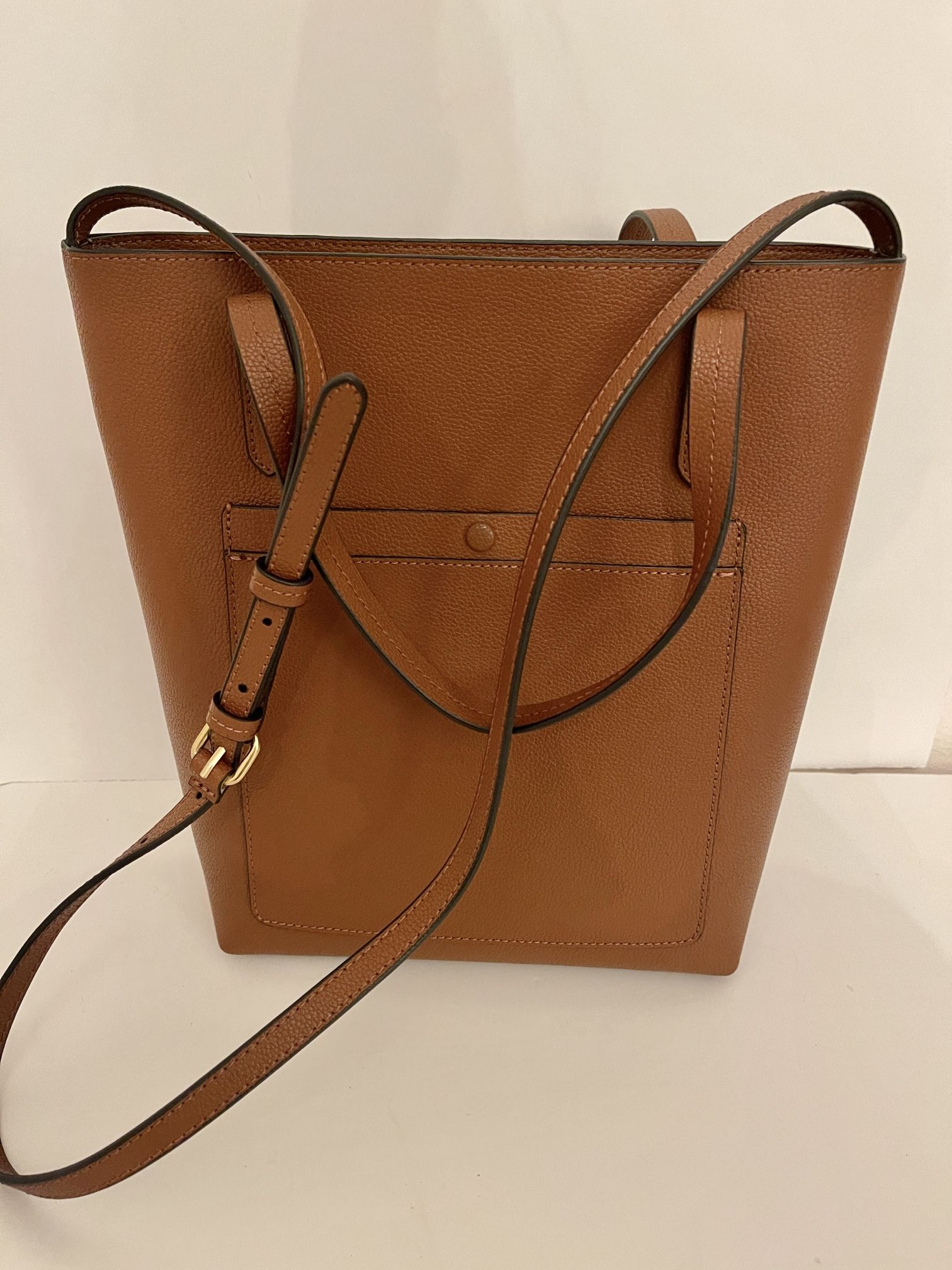 Banana Republic 12hour leather tote, for Sale in Kingston, WA OfferUp