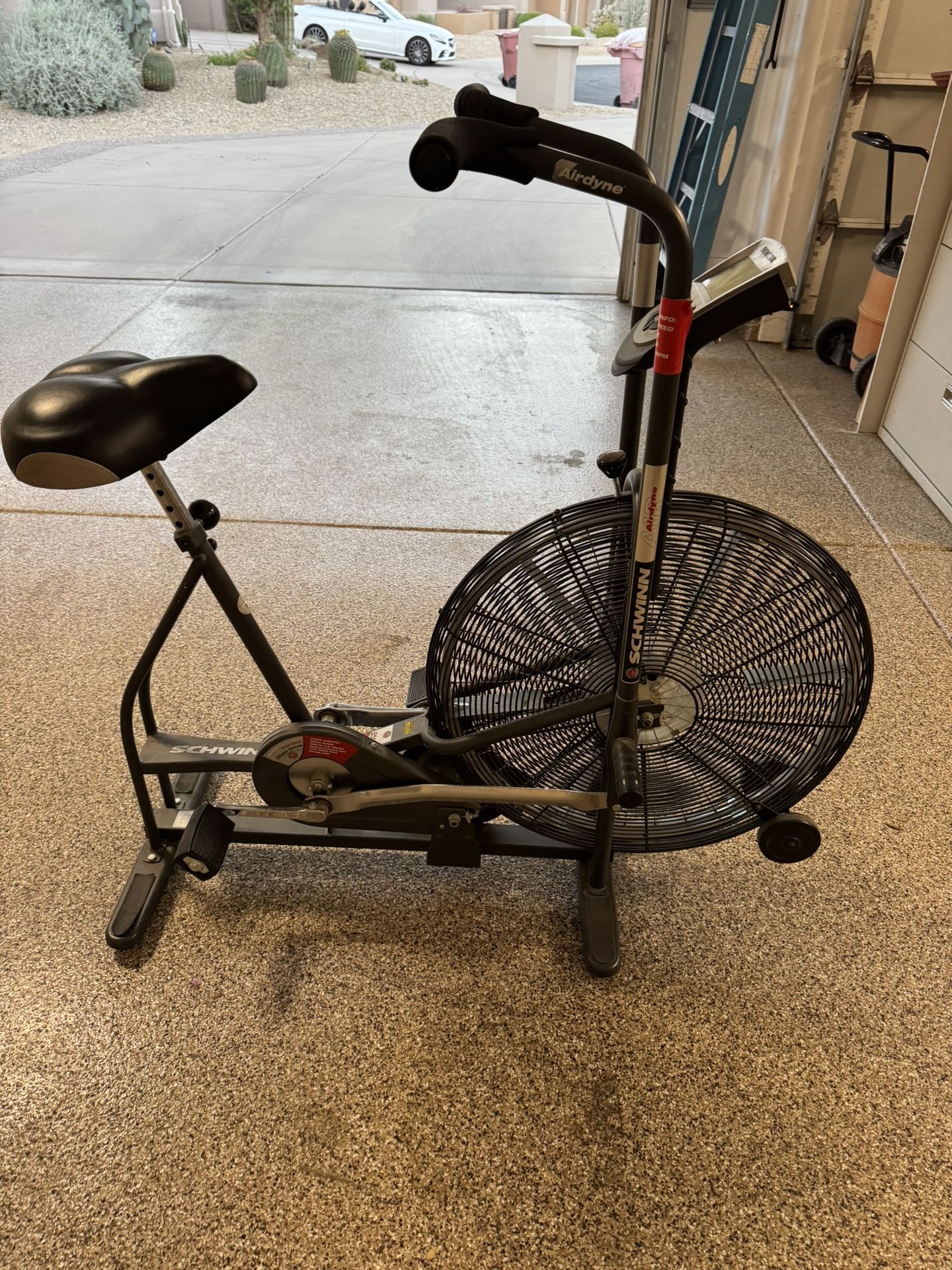 SCHWINN AIRDYNE UPRIGHT WIND AIR RESISTANCE EXERCISE BIKE CYCLE