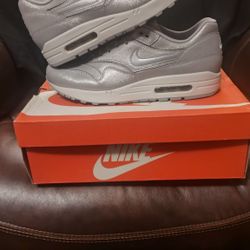 (2013) Nike Air Max 1 Cut Out Prm Magnetic Field Wolf Grey's 