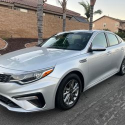 2019 Kia Optima LX