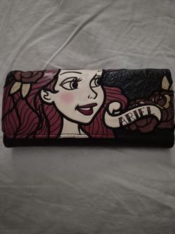 LOUNGEFLY ARIEL WALLET